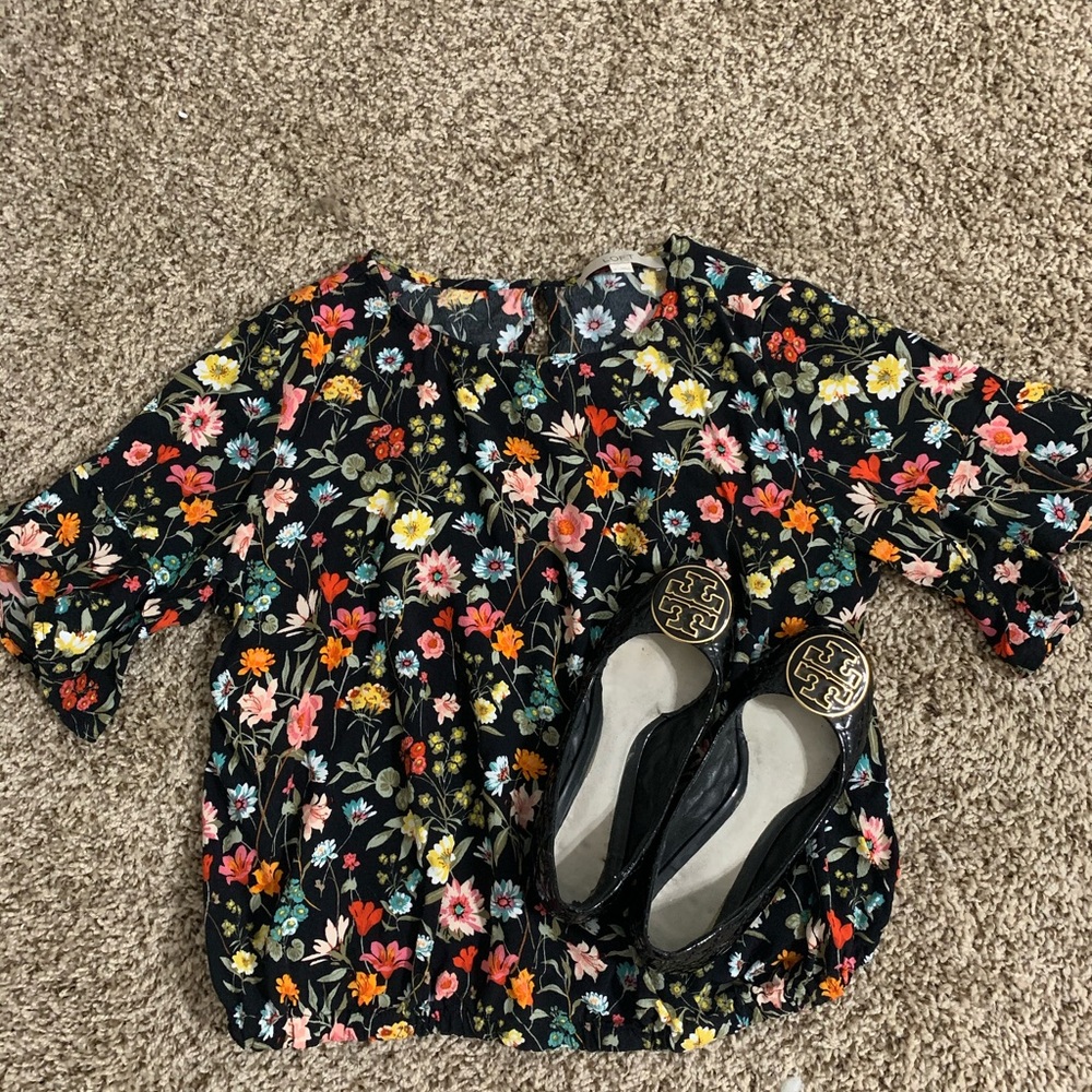 NWOT LOFT Lily Ruffle Sleeve Mixed Media Top